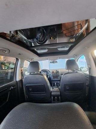Volkswagen Touran 2011