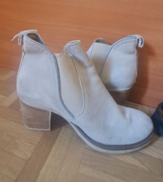 Botines ante beige mujer