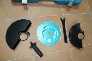 Amoladora Angular Makita GA9020KD - 230mm