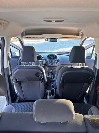 Ford Tourneo Courier 2017
