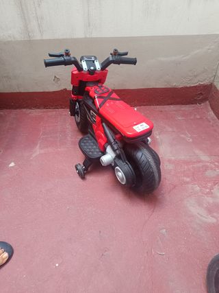 Moto eléctrica infantil roja
