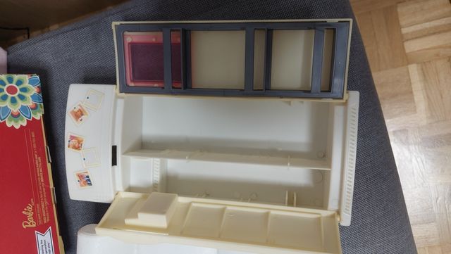 Muebles Barbie: Sofá & Nevera