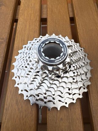 Cassette Shimano 105 R7000 11v 11-32 NUEVO
