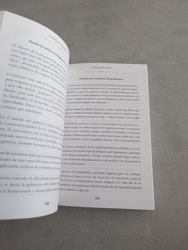 LA BIBLIA DEL CULTURISMO NATURAL. Roberto Amorosi.