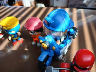 Pack Pin y Pon Action y playmobil