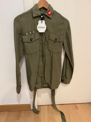 Chaqueta Kookai verde militar