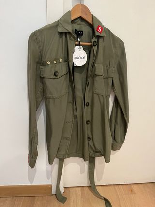 Chaqueta Kookai verde militar