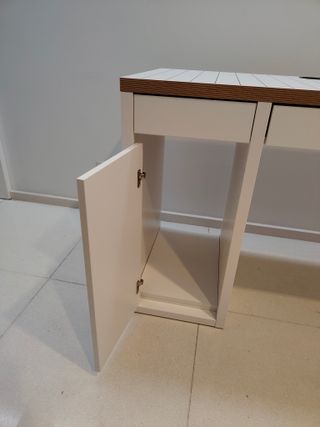 Escritorio Ikea Micke blanco-negro cuadros