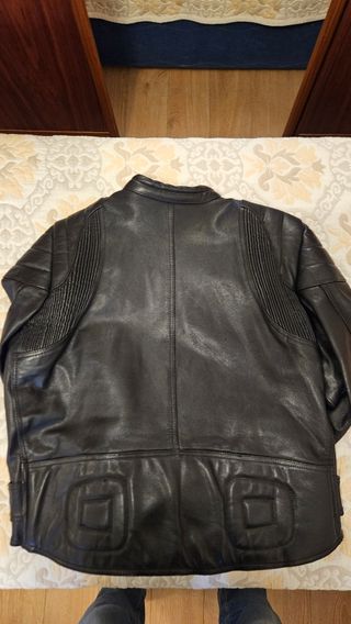Chaqueta cuero Levior moto