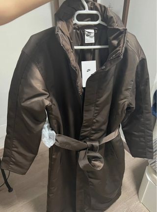 Abrigo Nike marrón -  entretiempo