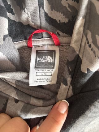 Sudadera North Face camuflaje
americana Pepe Jeans