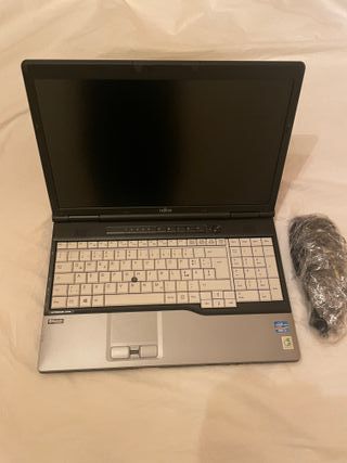 PC NOTEBOOK Fujitsu LifeBook E752 i5 8/256 C.NUOVO