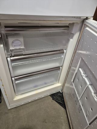 Nevera Siemens 185cm No Funciona