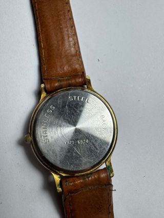 Reloj Radiant cuarzo marrón
