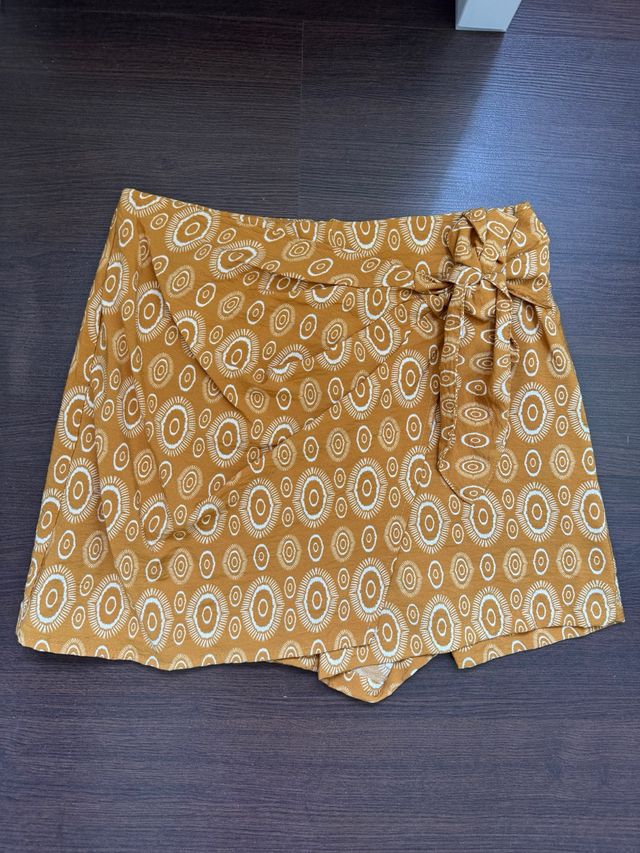 Falda pantalón Zara amarilla