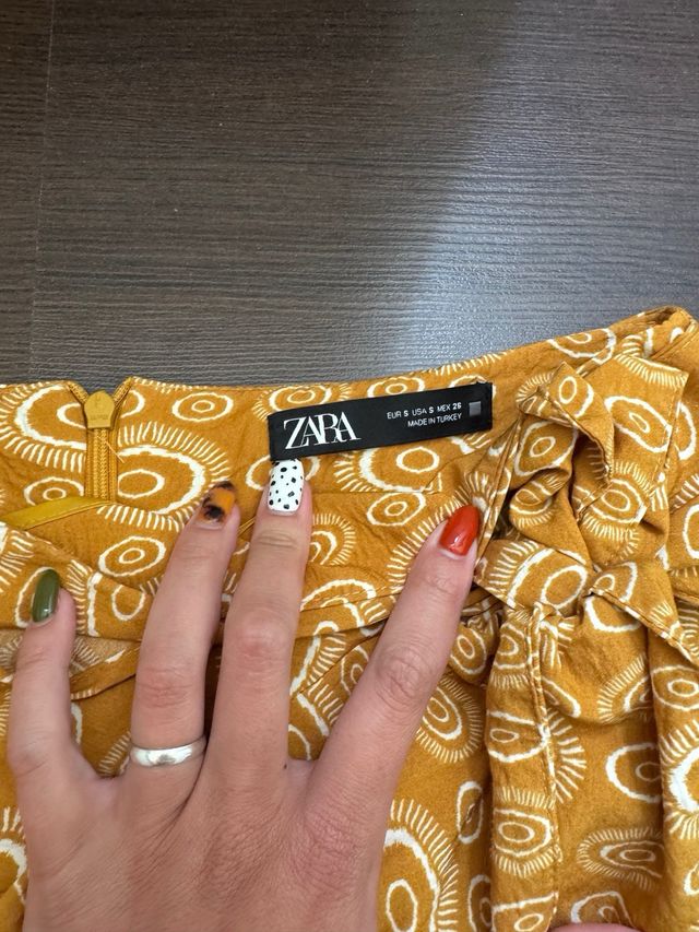 Falda pantalón Zara amarilla