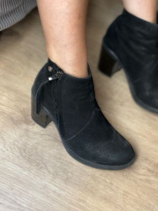 Botines negros tacón bajo