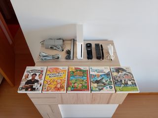 Nintendo Wii Con muchos juegos, 50€.