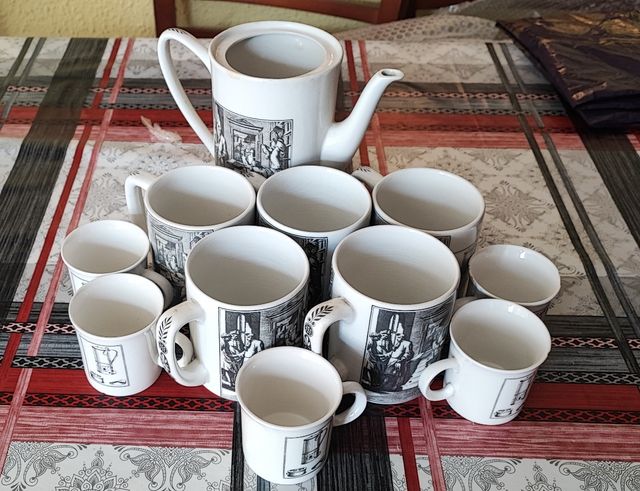 Juego café porcelana 16 piezas.