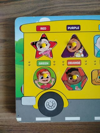 Puzzle de madera Cocomelon 
