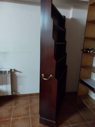 Estantería madera antigua