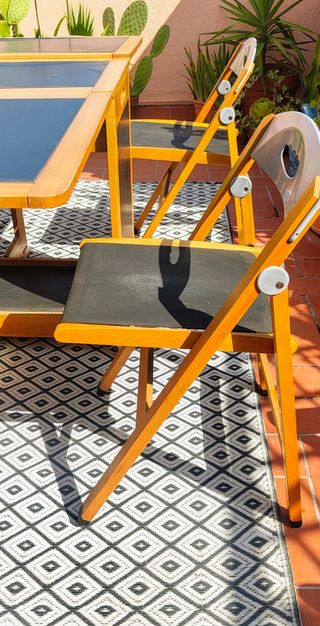 Mesa plegable Foppapedretti + 4 sillas