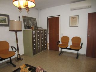 Oficina en alquiler en Eixample Nord – La Devesa en Girona