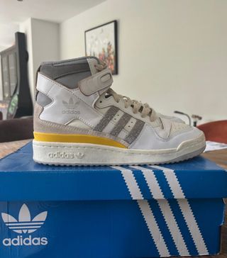 Adidas Forum - Zapatillas altas grises y blancas