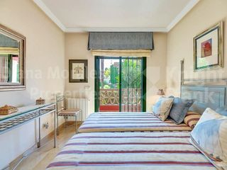 Casa adosada en alquiler en Lomas de Marbella Club - Puente Romano en Marbella