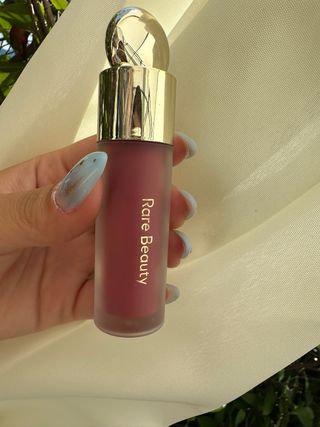 Rare Beauty Blush Liquido - Believe