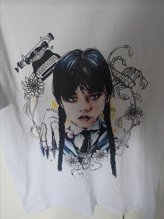 T-Shirt Mercoledì Addams bianca