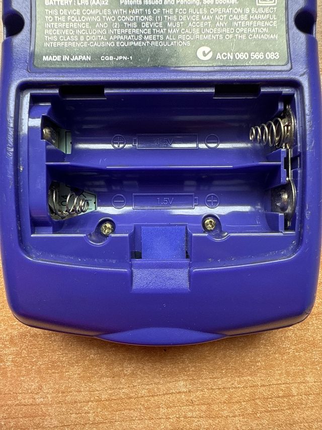 Game Boy Color Morada - Pokémon Rojo