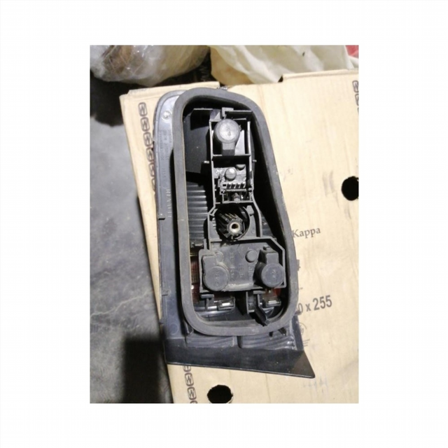 Piloto trasero izquierdo Renault Laguna II