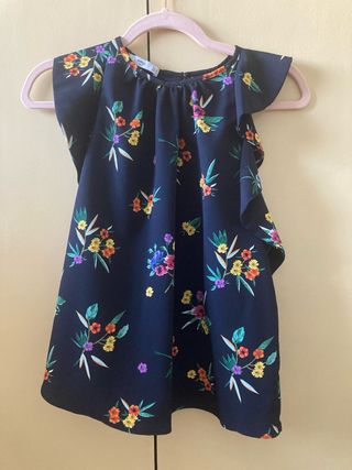 Blusa Mango estampado flores talla S