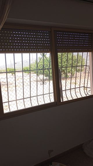 Ventana 2x130cm 