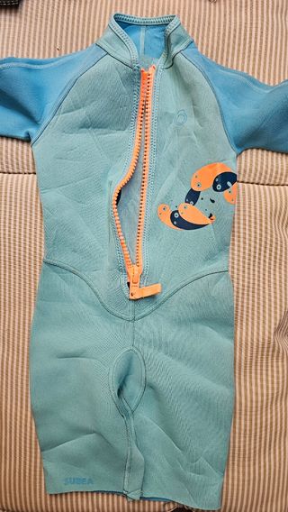 Traje neopreno niño 6 años Subea Decathlon,  2mm.