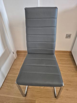 Conjunto 4 sillas de comedor gris (Motril)