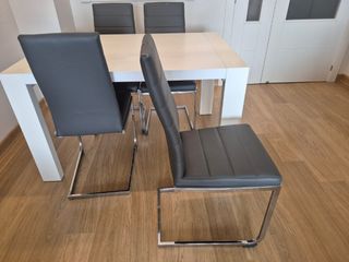 Conjunto 4 sillas de comedor gris (Motril)