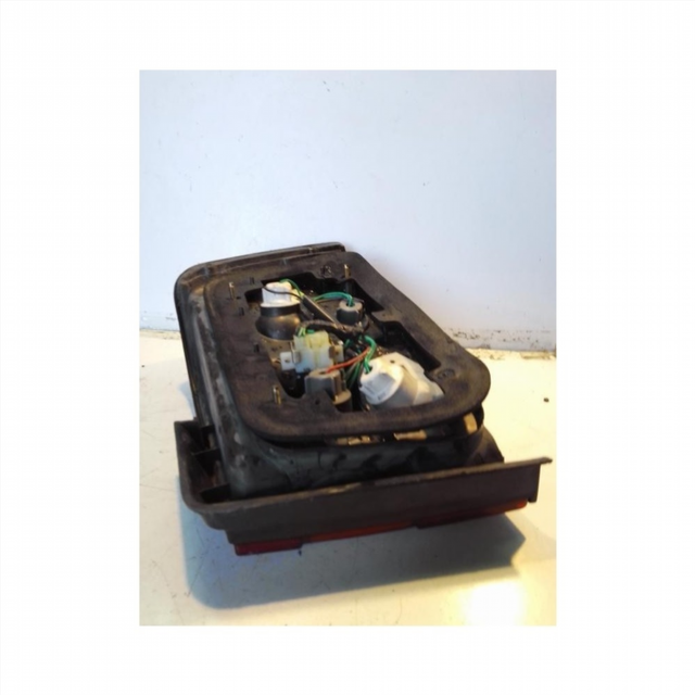 Piloto trasero izquierdo Hyundai Pony (X-2