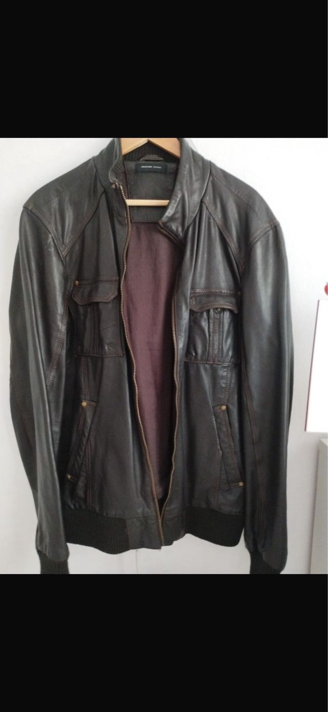 Cazadora marrón piel tipo bomber de hombre