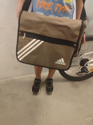 Bandolera Adidas marrón