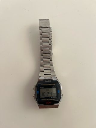 Reloj Casio vintage plateado