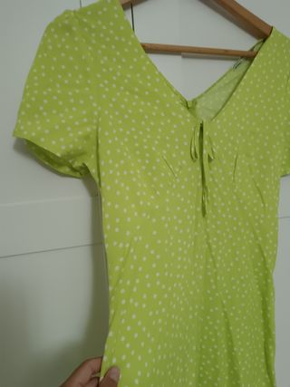 Vestido verde lunares blancos