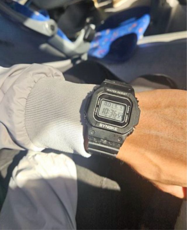 Reloj táctico negro