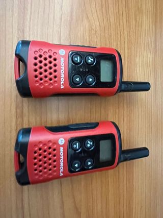 Motorola T40 Walkie Talkies - Rojos