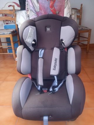 Silla coche Bebéauto.
Precio no negociable.