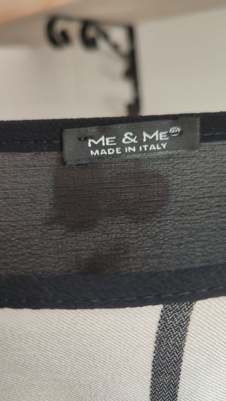 Vestito elegante a righe bianco e nero