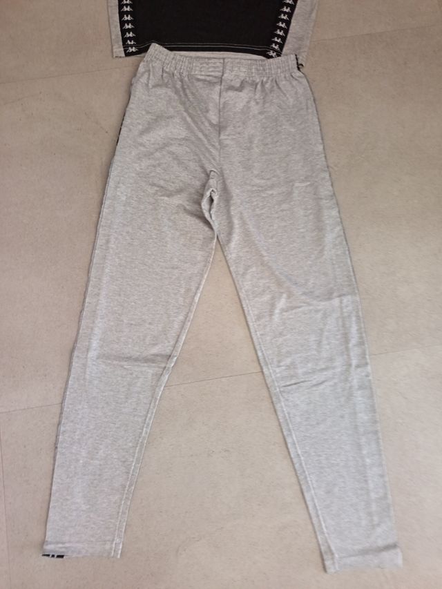 Completo Kappa: top e leggings