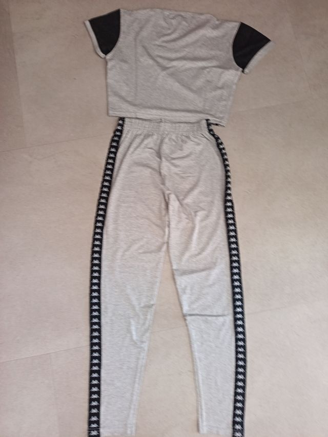 Completo Kappa: top e leggings