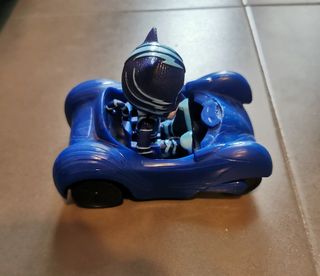 PJ Masks - bases , personajes y vehículos.